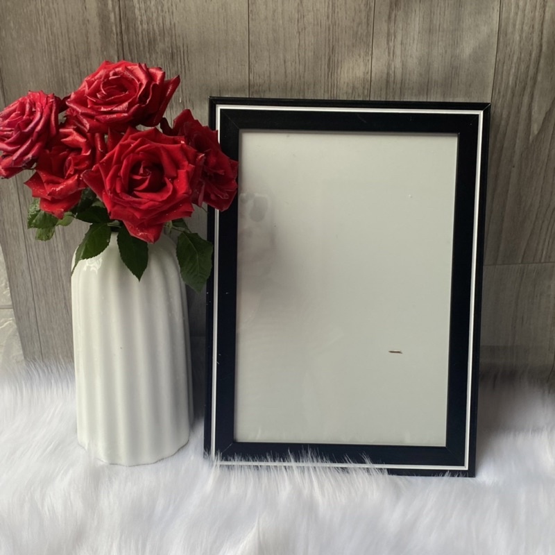 Khung ảnh A4 có viền kẻ, khung trang trí tiệc cưới, treo tường, để bàn - Decor Nhà Xinh