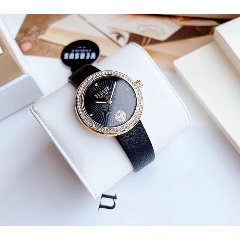 Đồng Hồ Nữ Versus Lèa Swarovski Mặt 35mm, chống nước 50m, dây da đen mềm