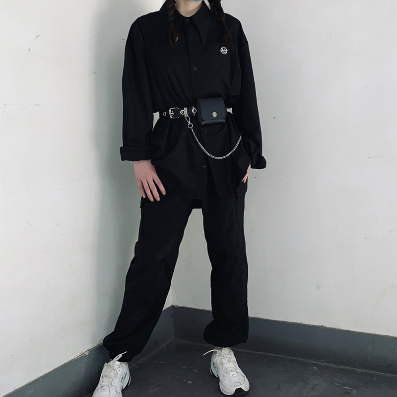 Thắt lưng phối xích và túi đựng đồ phong cách punk 22580