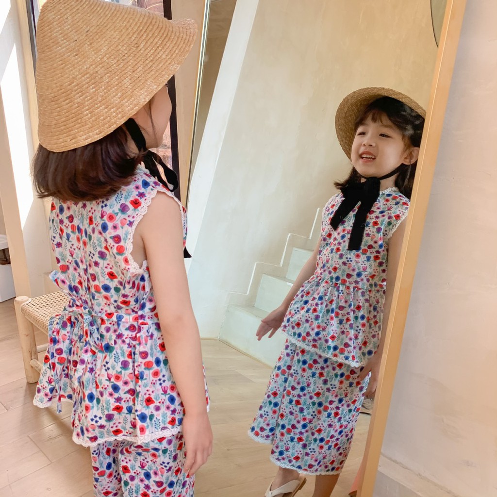 Set quần áo hoạ tiết hoa cho bé