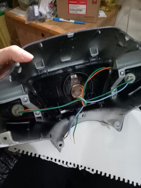 ĐẦU ĐÈN XE WAVE 110 KÈM BỢ CỔ NHƯ HÌNH