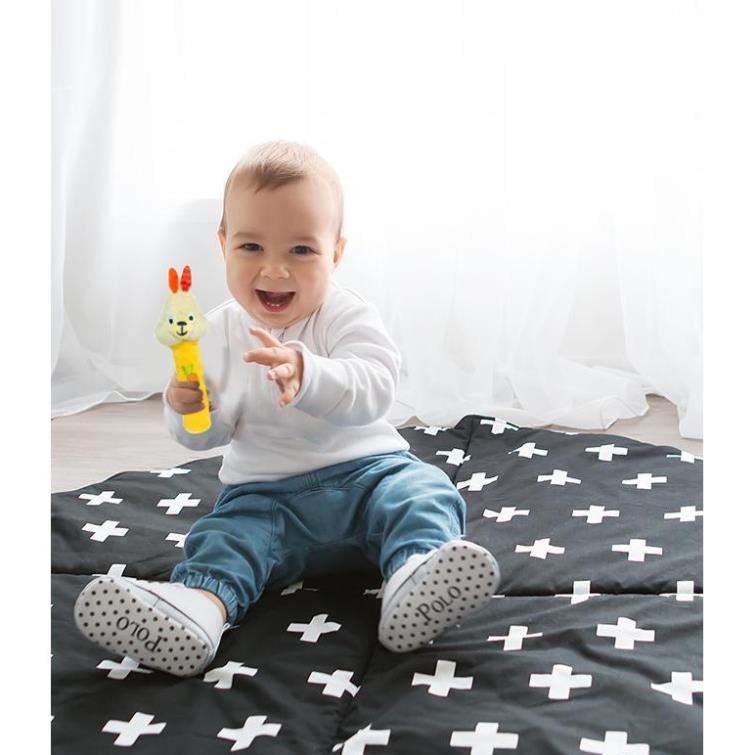 Đồ chơi cho bé sơ sinh luc lac vải - Thú bông xúc xắc bóp chíp chíp Winfun - 0093 (giao mẫu ngẫu nhiên)