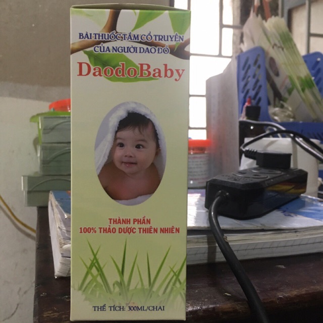 Nước tắm Dân tộc Dao đỏ cho bé chai 330ml