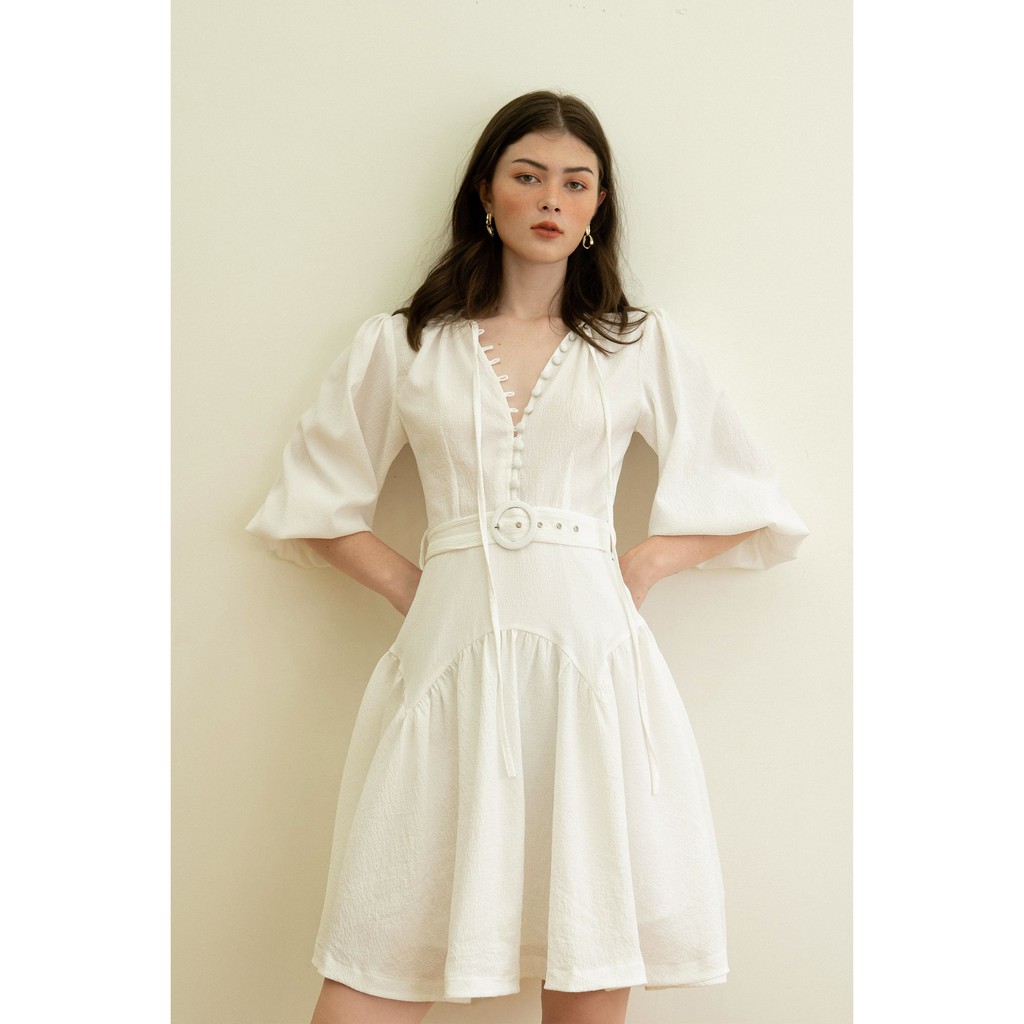 Đầm Xoè Đính Nút Tay Phồng Màu Trắng EDINI - D1430