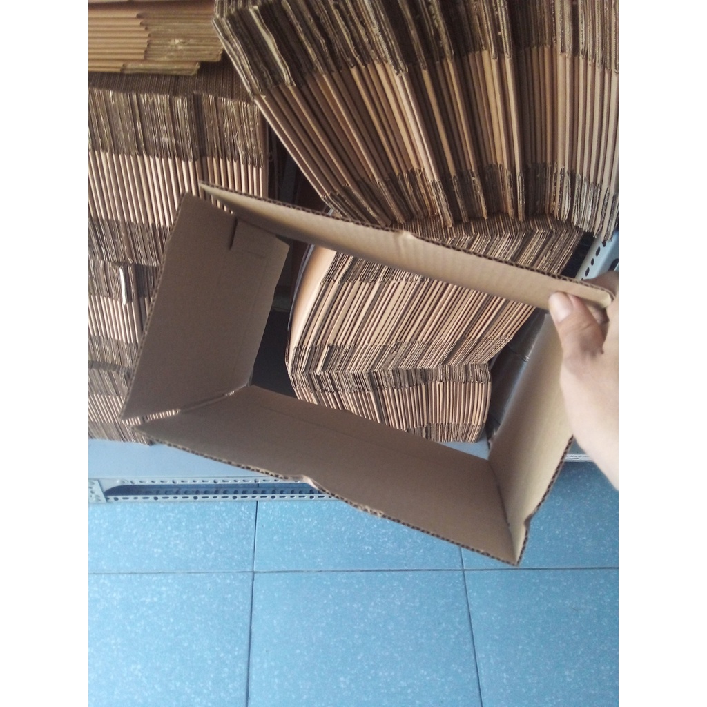 Thùng hộp giấy carton gói hàng 20 x 10 x 10 Doconu