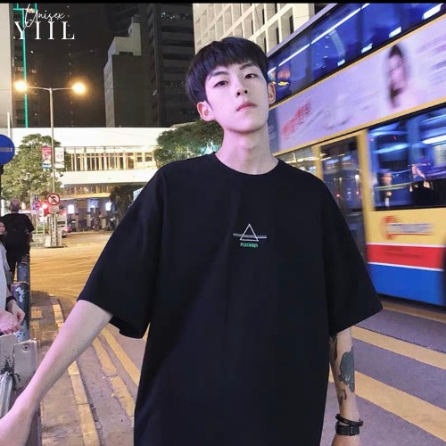 Áo thun nam nữ tay lỡ form rông cổ tròn cao cấp Hàn Quốc in hình tam giác mảnh cotton 100 co dãn 4 chiều YiiL AT03
