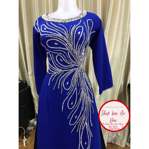 Áo dài mẹ cao cấp, áo dài bà sui thiết kế đính ngọc và pha lê phần thân sang trọng.