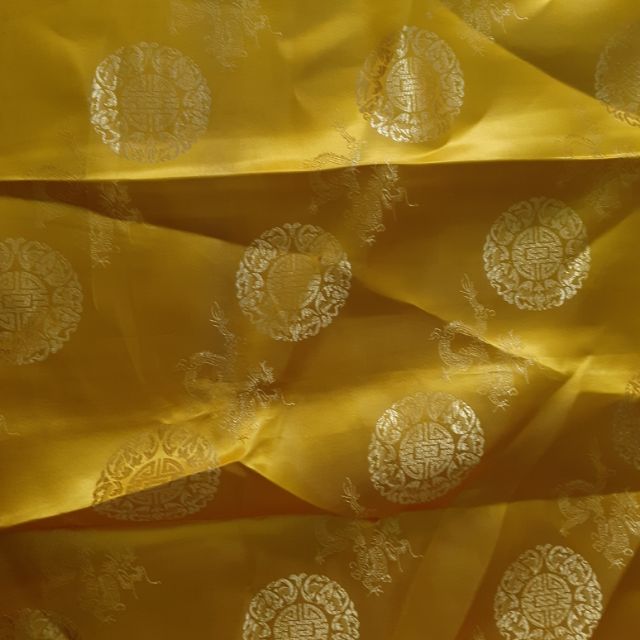 Vải gấm cứng