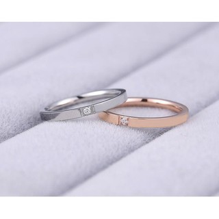 Nhẫn bằng titan đính đá dành cho cặp đôi