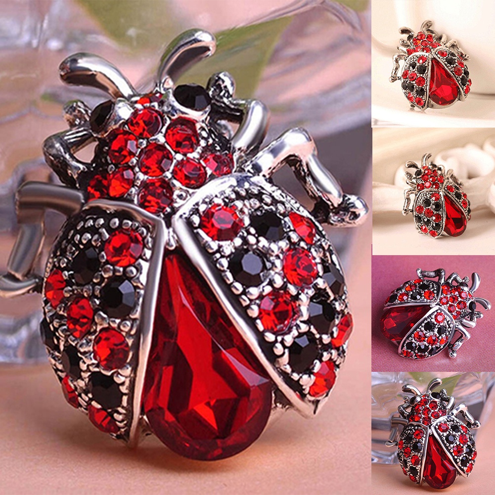 Ghim gài áo hình bọ cánh cứng đính đá lạ mắt