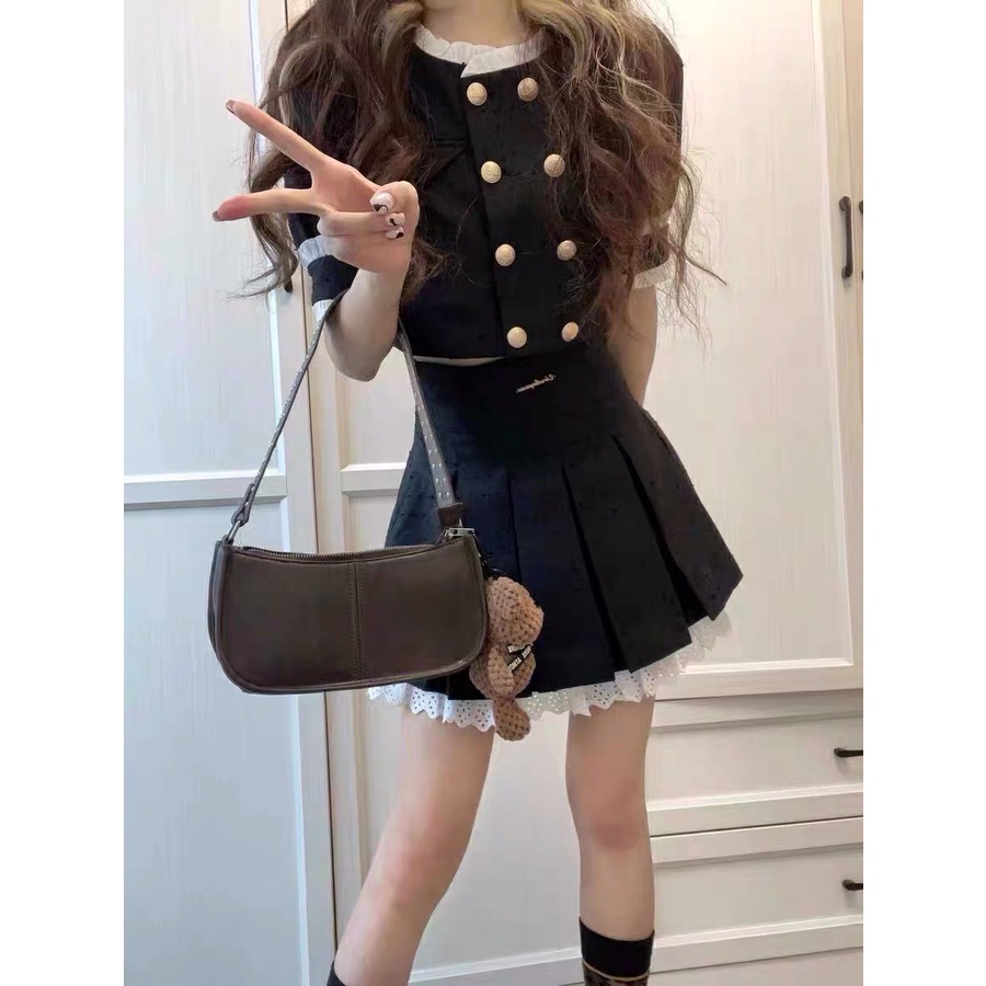 Set áo croptop tay ngắn viền bèo tiểu thư và chân váy xòe phối ren