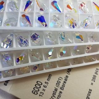 1 Vien Pha lê giọt nước nhỏ 13x6.5mm chính hãng của Swarovski màu Trắng AB