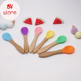 Thìa Silicon Cán Gỗ Ăn Dặm Cho Bé