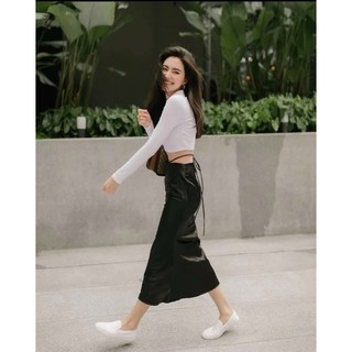 SET CROP TAY DÀI TRẮNG+ C.V MIDI ĐEN CỘT EO 🎉
