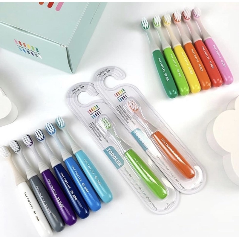 <Vivid color> Bàn chải đánh răng mềm mại nhiều màu sắc The Twelve Korea cho trẻ em từ 12 tháng