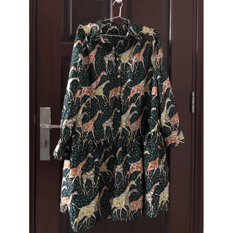 Đầm VNXK Jcrew size M hoạ tiết hươu cao cổ