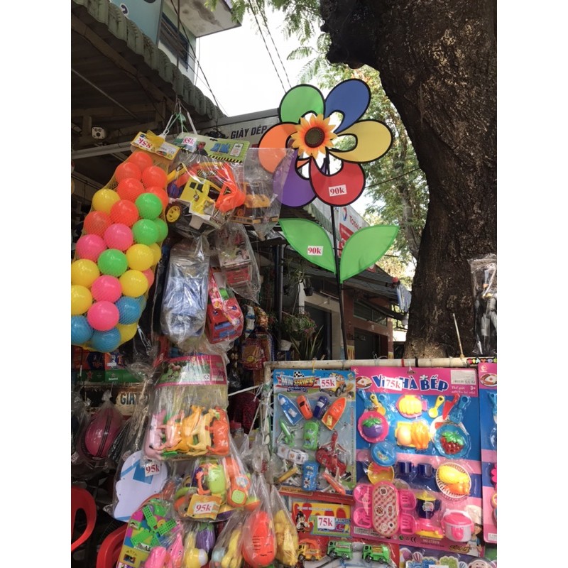 Chong chóng cầu vồng hoa hướng dương, tặng kèm 502 + chong chóng nhỏ