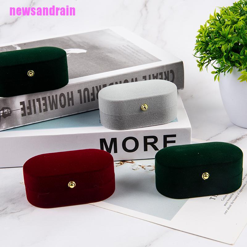 Hộp Đựng Nhẫn Đôi Bằng Vải Nhung Sang Trọng