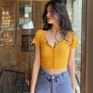 ÁO CROPTOP NÚT BẤM ÔM BODY