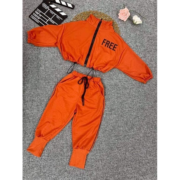 Bộ đồ thể thao thời trang mùa thu dành cho bé