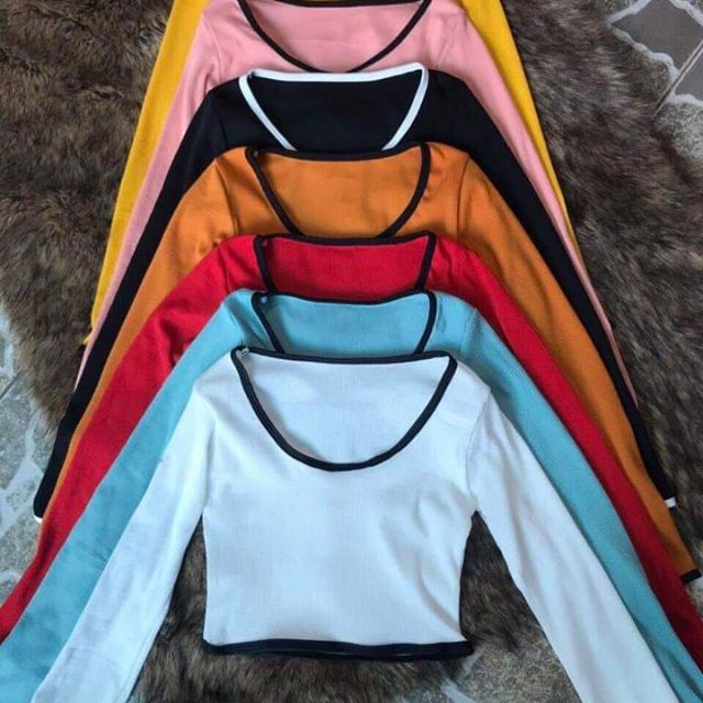 Áo crop top tay dài