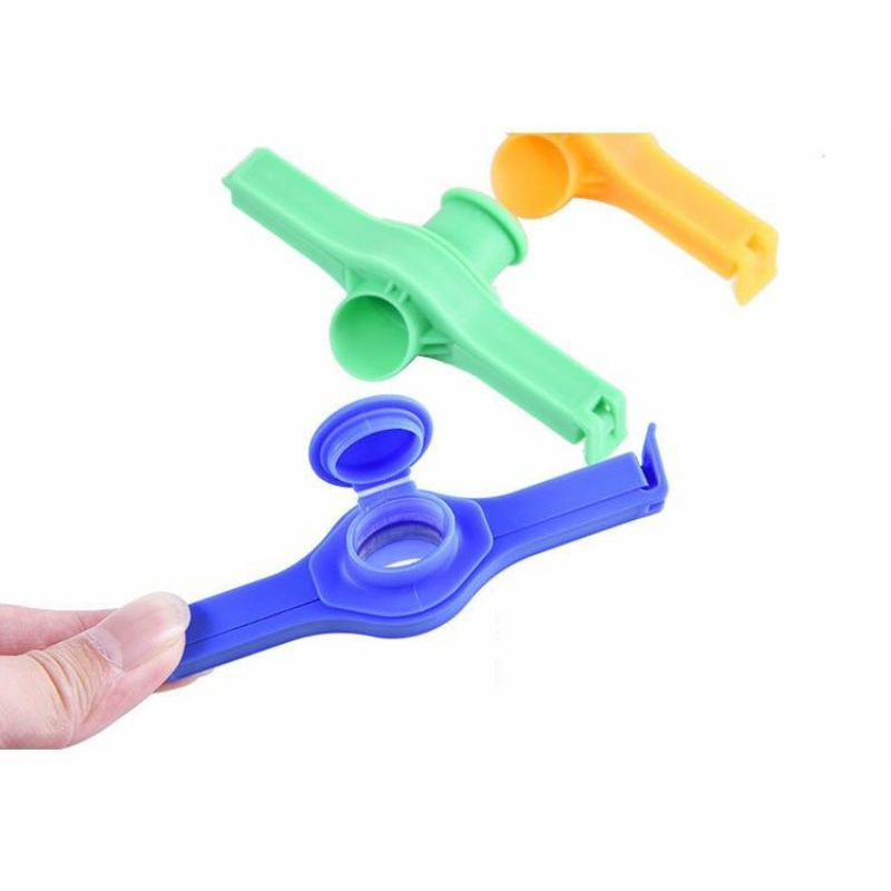 Kẹp miệng túi bảo quản thực phẩm có nắp mở rót tiện dụng