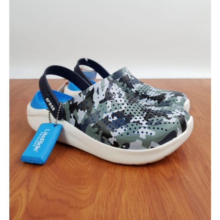 Dép crocs LITERIDE CLOG CAMOUE