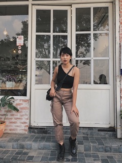 Áo croptop F21