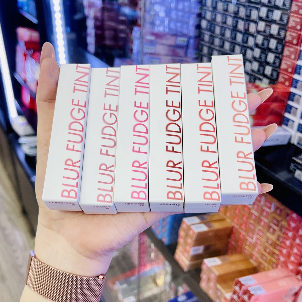 (Màu 01-&gt;08) Son Kem Lì Lên Màu Chuẩn, Mịn Môi ROMAND Blur Fudge Tint