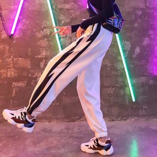 Quần jogger nỉ