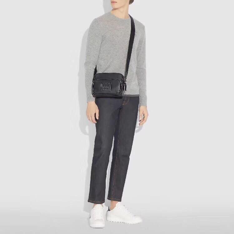 /-heart /-heart Coach hand Bag for Men !