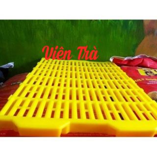 Tấm lót sàn nhựa chăn nuôi chó mèo ( Bền đẹp, chắc chắn) kích thước 55*40*2cm