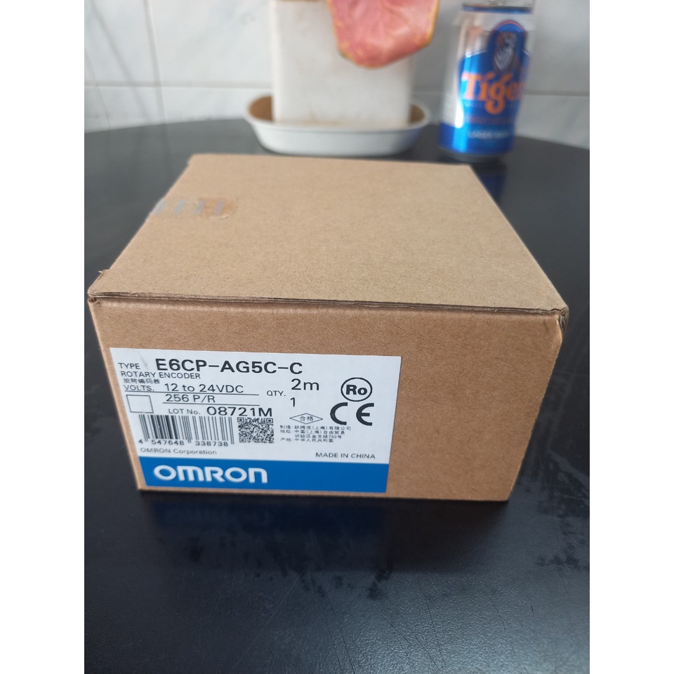 Bộ mã hóa vòng quay E6CP-AG5C-C 256 2M
