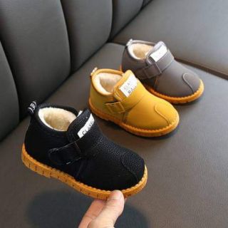 Giày boot bé trai