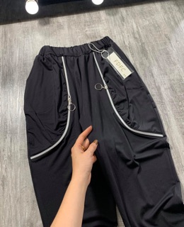 Quần jogger khoá túi hai bên A02