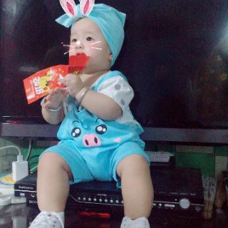 Bộ yếm lợn cho bé kèm ảnh thật