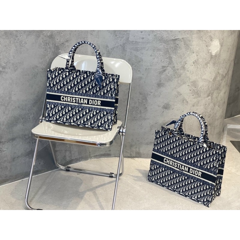 Túi Dior Tote Book