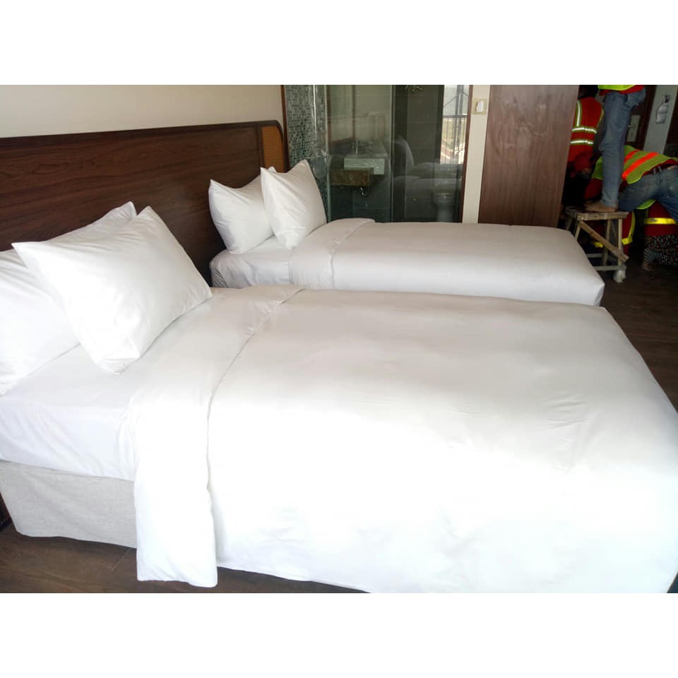 Ga giường khách sạn hay ga giường màu trắng chất liệu cotton cvc trắng trơn cao cấp size:1m/m2/m4/m6/m8/2m2 | BigBuy360 - bigbuy360.vn