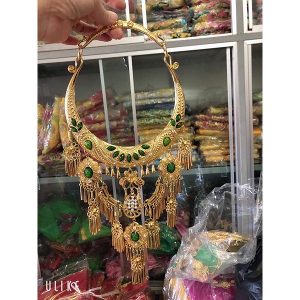 Kiềng cổ dài