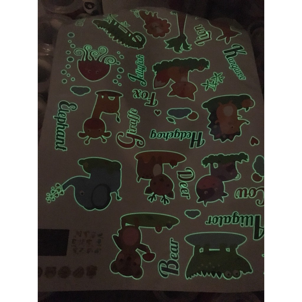 Decal trang trí dạ quang thú tiếng anh ( Kèm Video thật )