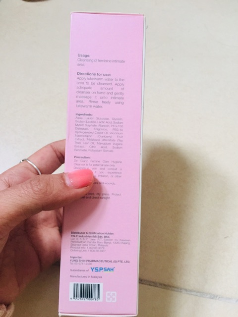 Dung dịch vệ sinh phụ nữ DE GLANZ an toàn
