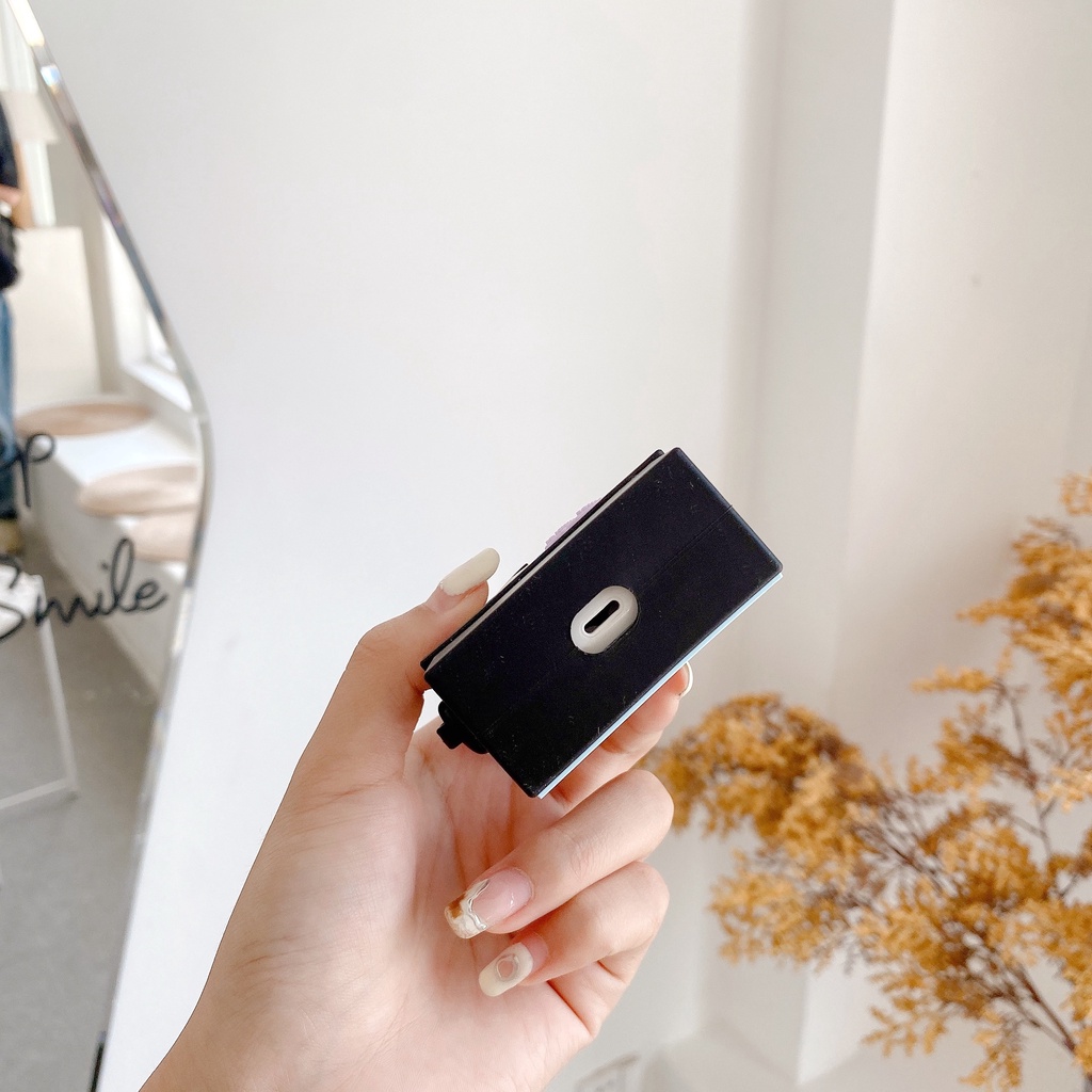 Vỏ silicon mềm bảo vệ hộp sạc tai nghe bluetooth hình giày Jordan 1 có logo thích hợp cho Apple AirPods1 / 2 Pro