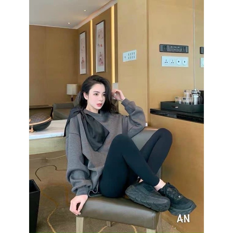 ÁO NỈ ĐÍNH NƠ 2 MÀU ĐEN/ XÁM | BigBuy360 - bigbuy360.vn