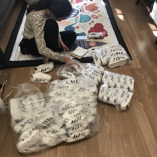 Giày Adidas cho bé yêu