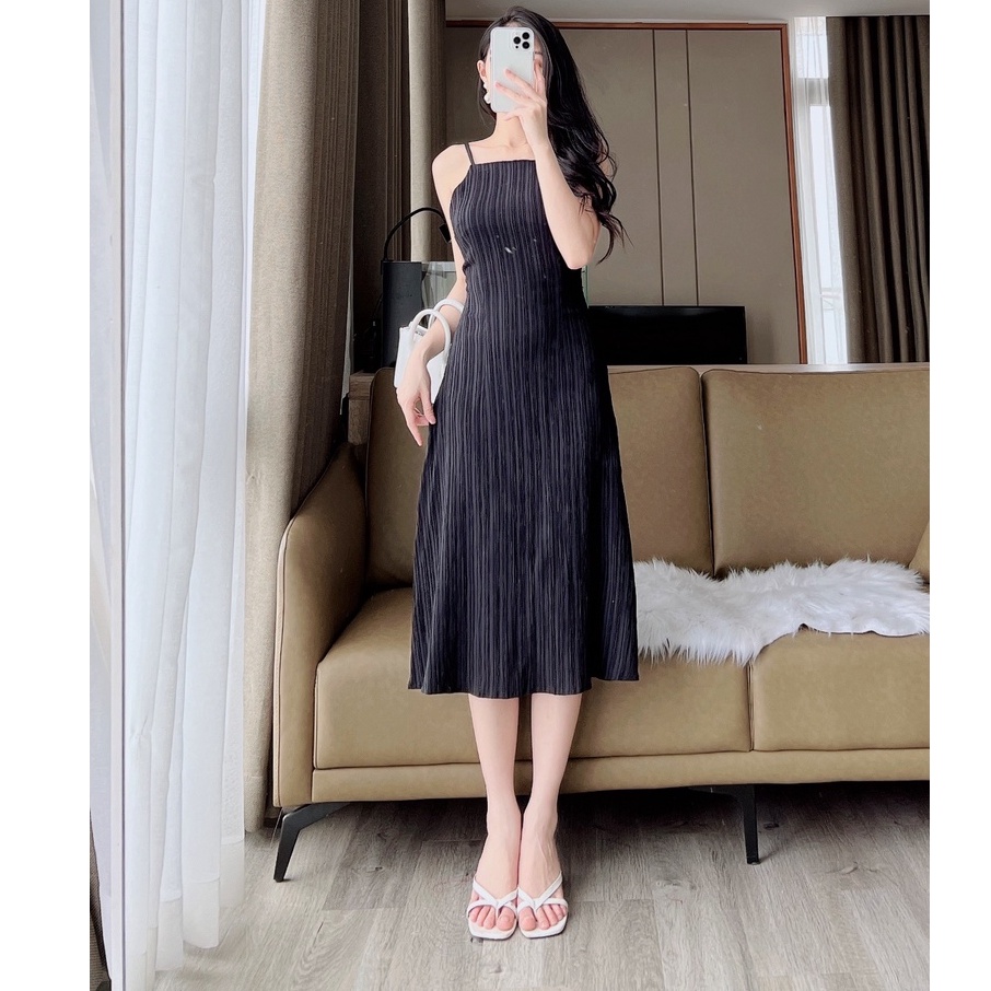 Đầm dây body cổ yếm vintage sexy