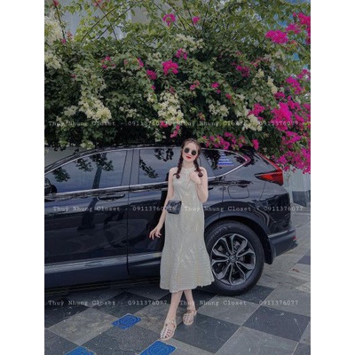 Váy xuông dài tạo khối sóng sát nách