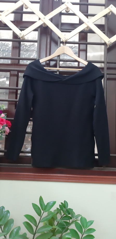 Áo len bệt vai