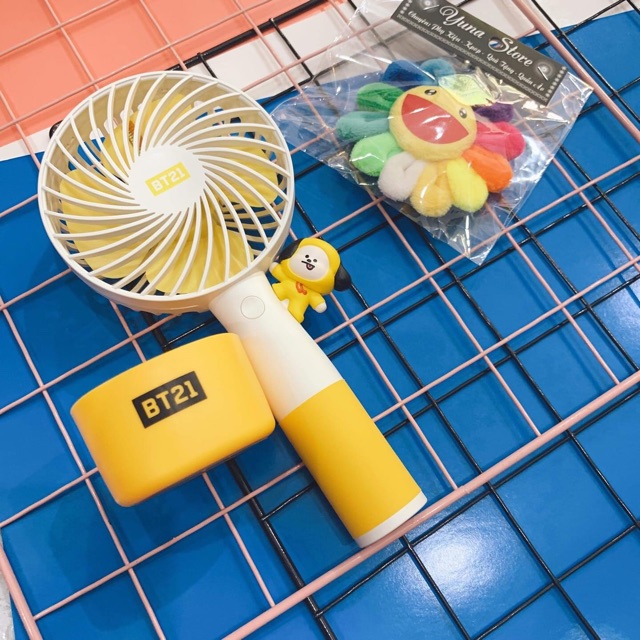 Quạt handy fan ver 3 BT21 x Royche Official