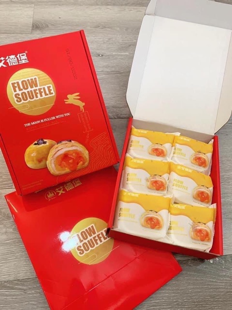 Hộp 6 Cái x 300gr Bánh Trung Thu Trứng Muối Chảy