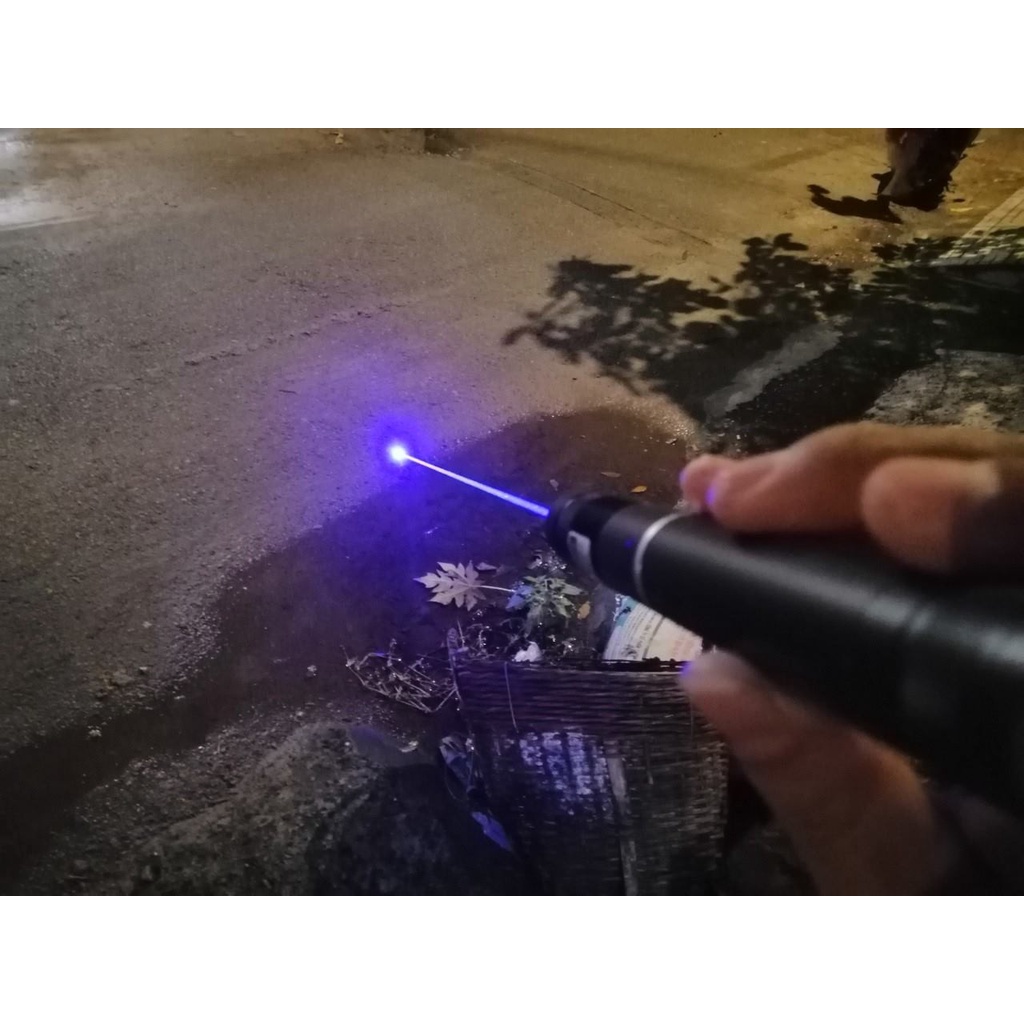 Đèn laser laze 808 tia xanh dương công suất cao đốt cháy giấy
